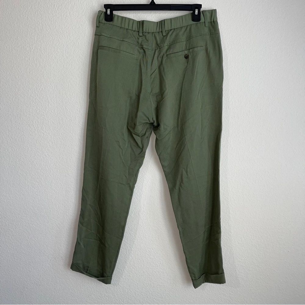 Vince Solid Cuffed Regular Fit Pants in Yucca Pine, NWT, Size 34 - Picture 3 of 7